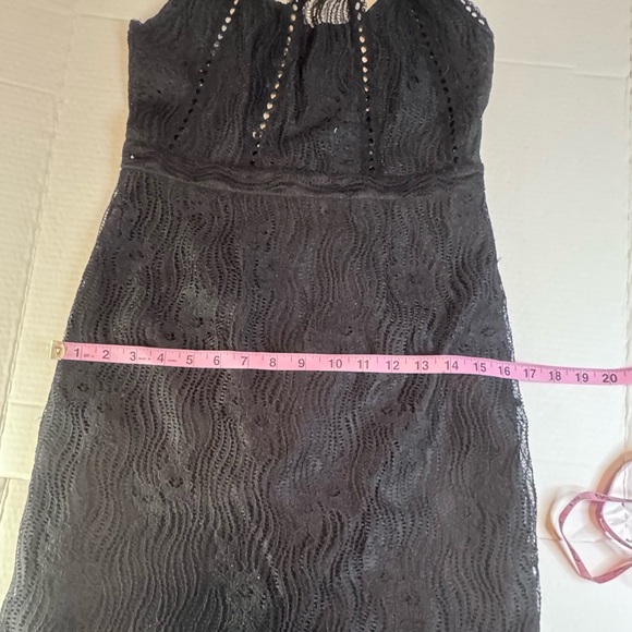 Alexia Black Lace Open Back Midi Dress – Size M - Picture 11 of 15